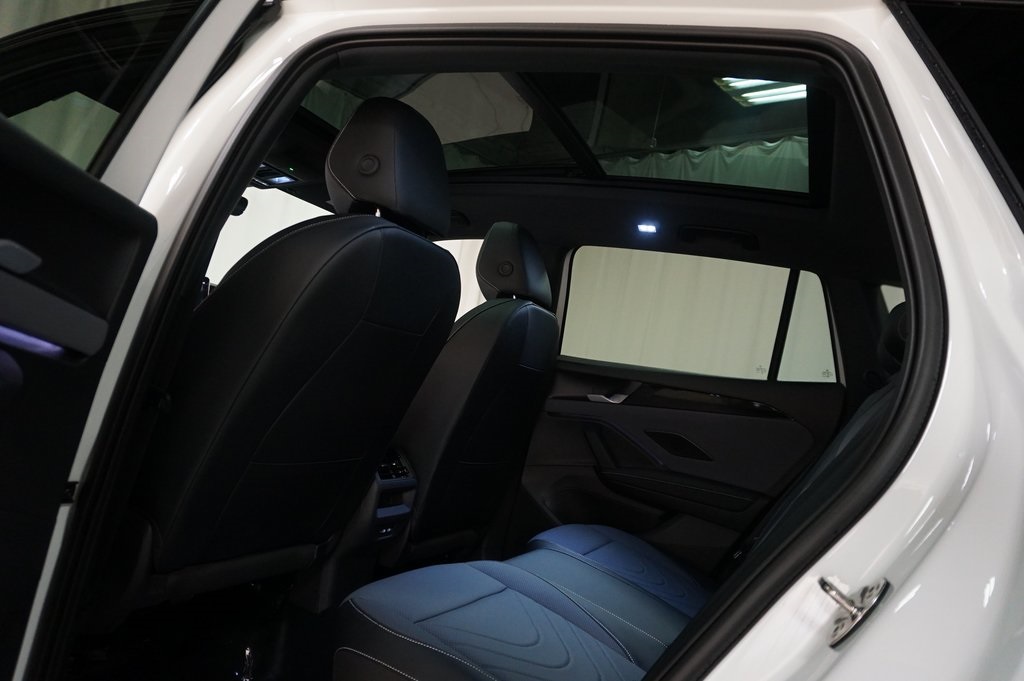 2025 Volkswagen Tiguan SE R-Line Black photo 21