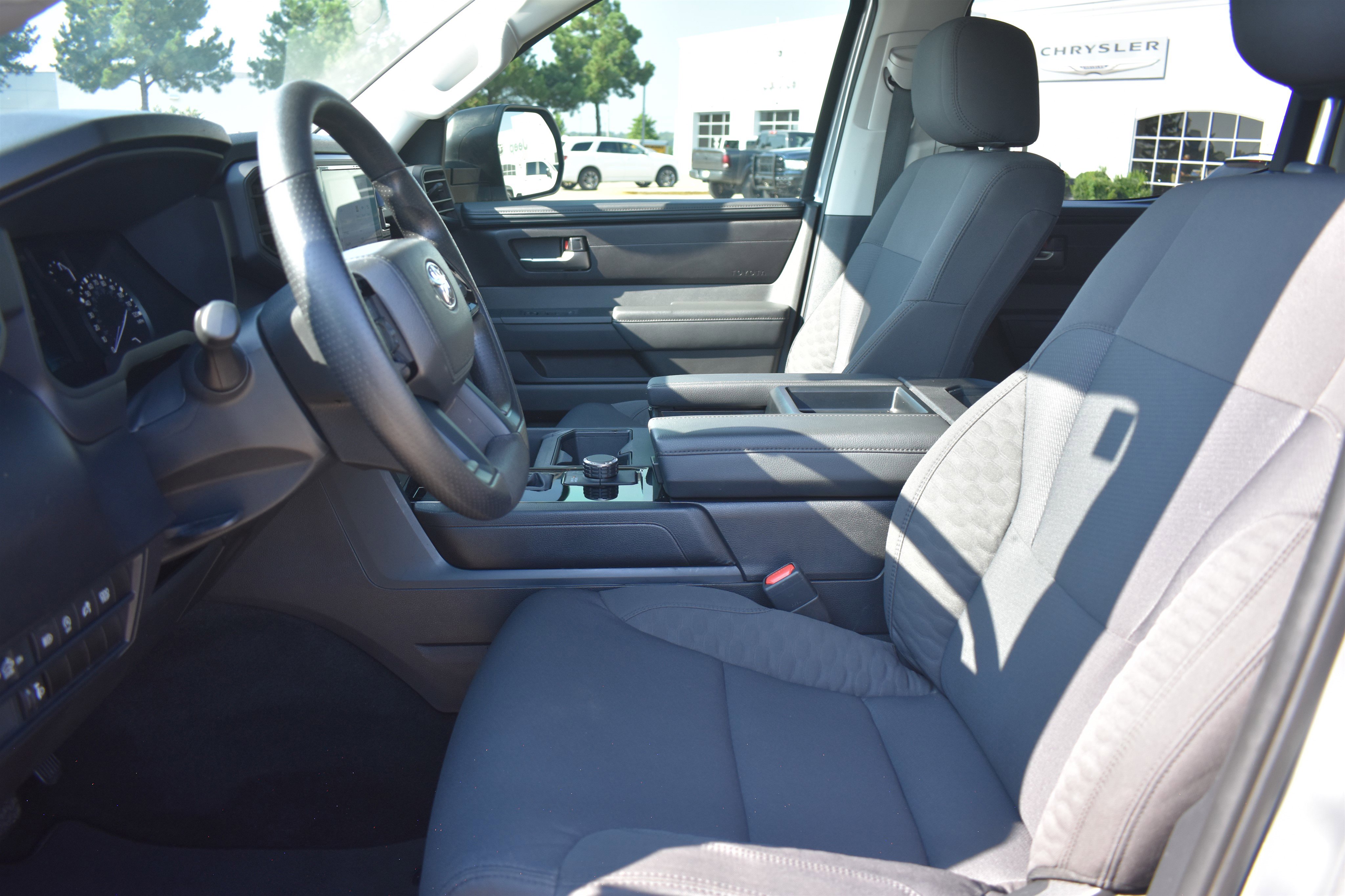 2024 Toyota Tundra SR5 photo 5