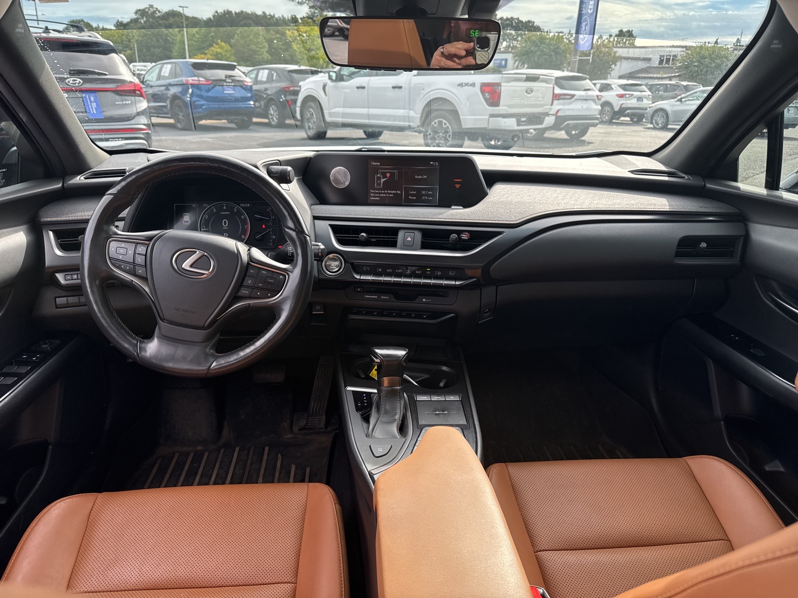 2019 Lexus UX 200 F SPORT photo 3