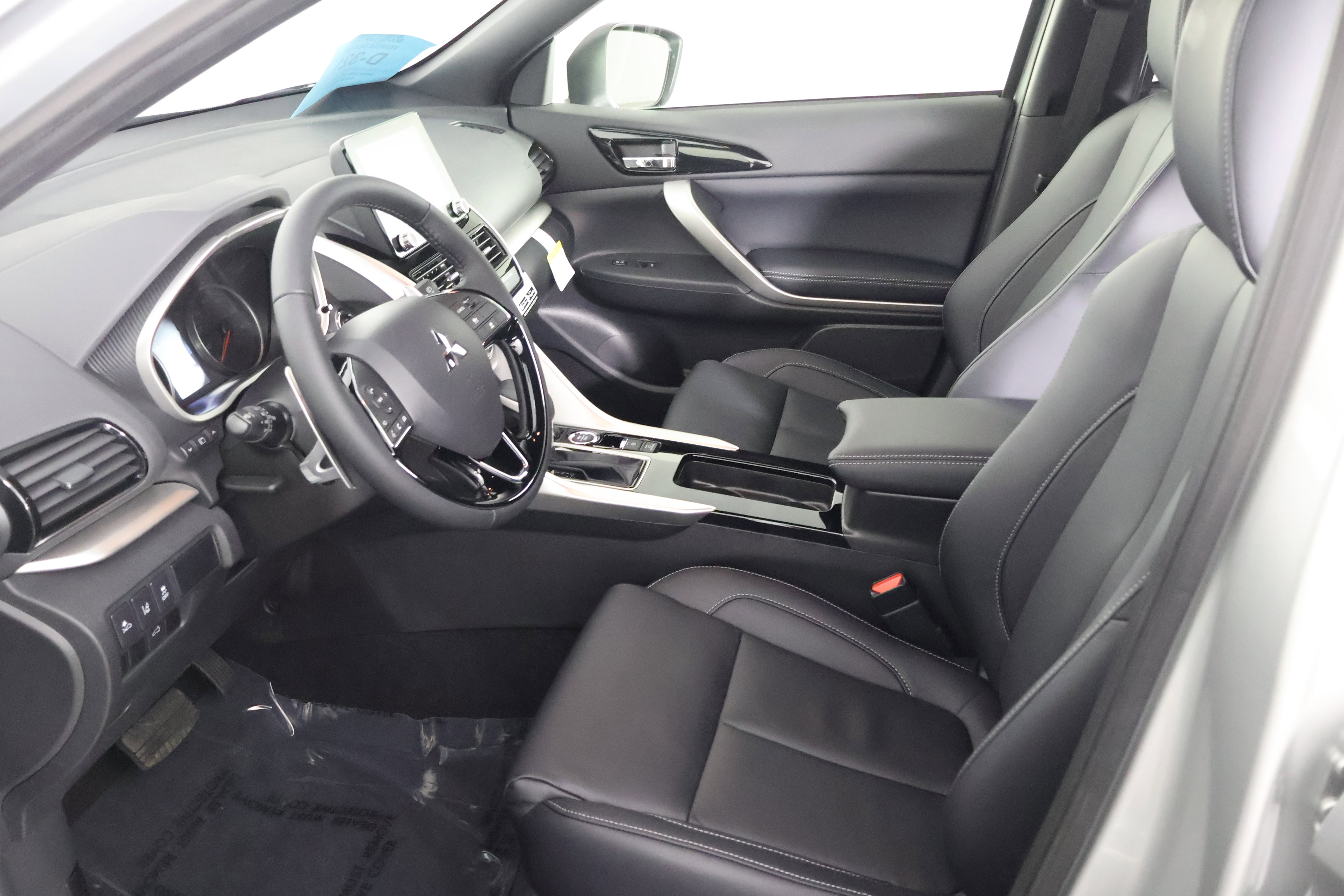 2025 Mitsubishi Eclipse Cross SEL photo 13