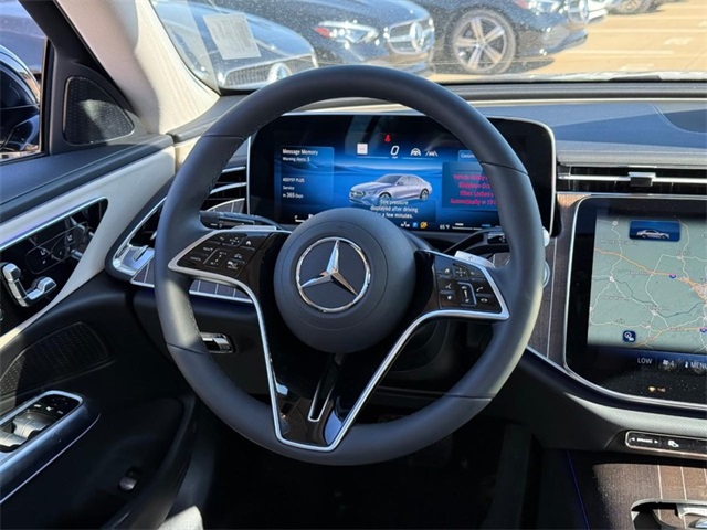 2025 Mercedes Benz E 350 4MATIC photo 8