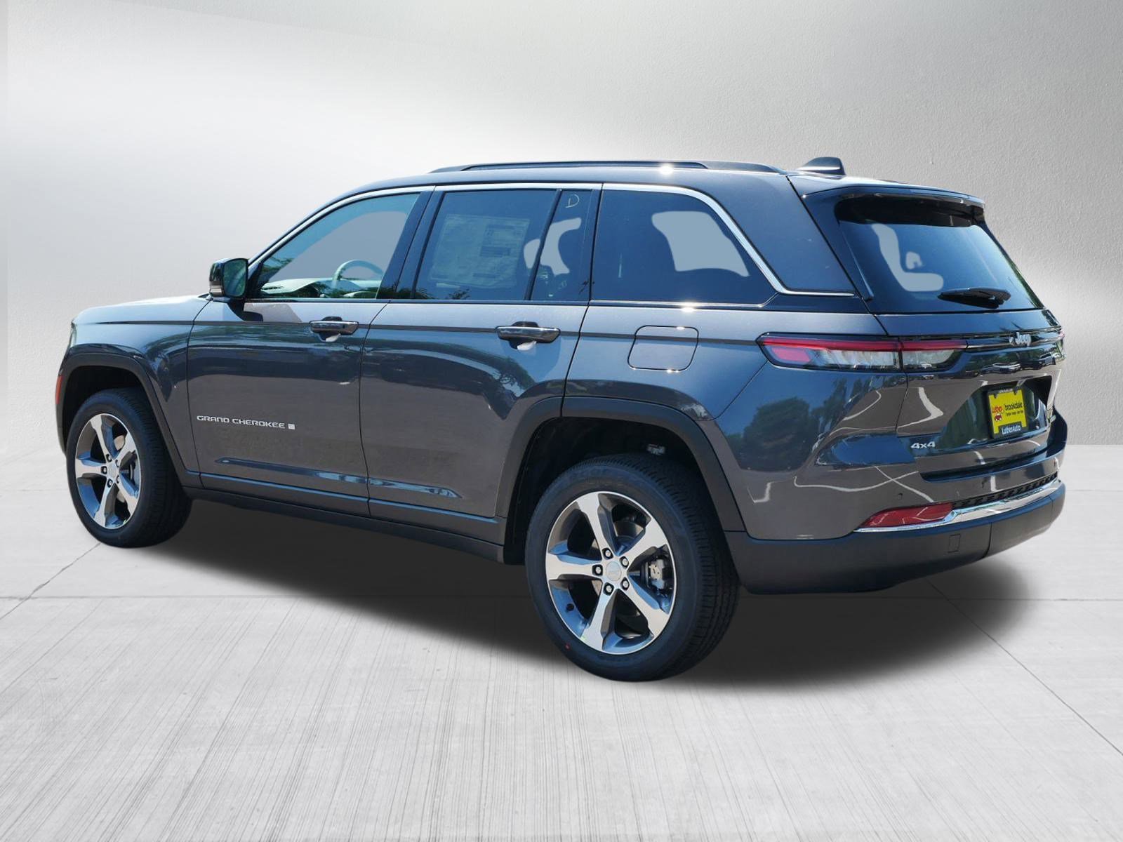 2025 Jeep Grand Cherokee Limited photo 4
