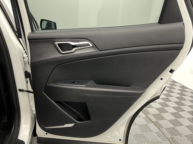 2024 Kia Sportage LX photo 33