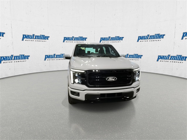 2025 Ford F-150 Lariat photo 3
