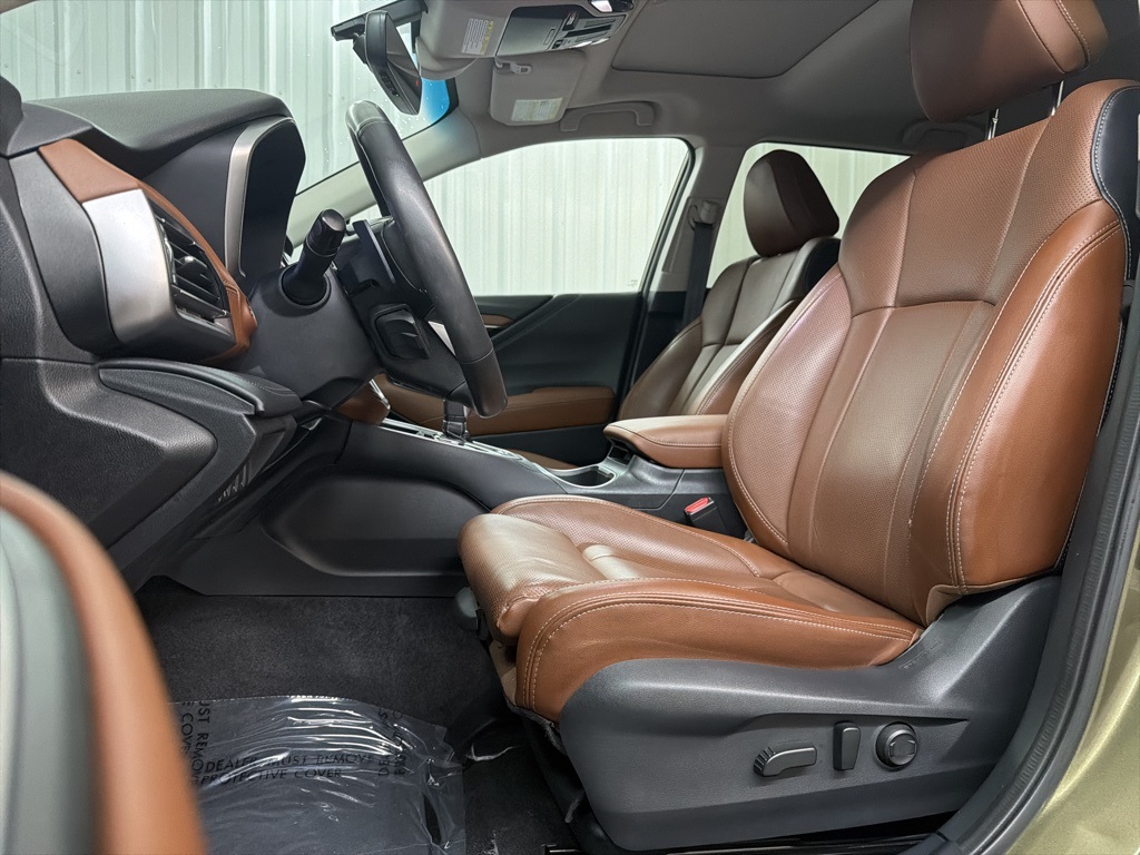 2021 Subaru Outback Touring photo 12