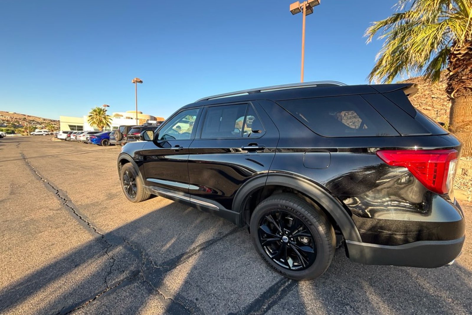 2022 Ford Explorer Limited photo 3