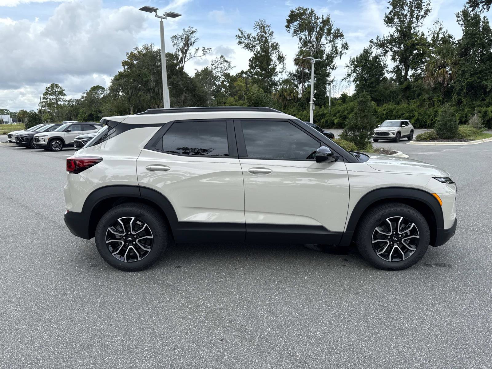 2026 Chevrolet Trailblazer ACTIV photo 2