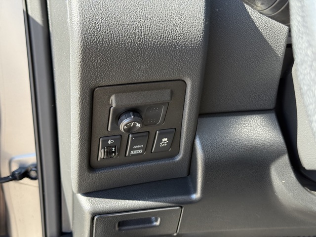 2013 Nissan Rogue SL photo 17