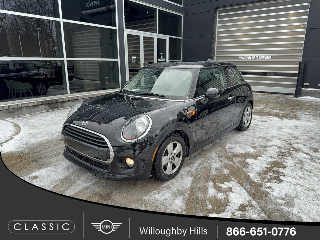 2019 MINI Hardtop 2 Door's photo