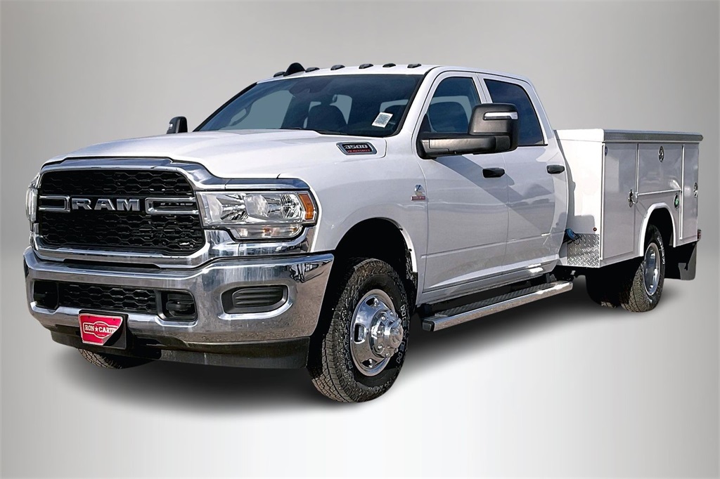 2024 Ram 3500 Tradesman photo 2