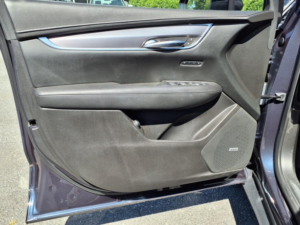 2018 Cadillac XT5 Luxury photo 3