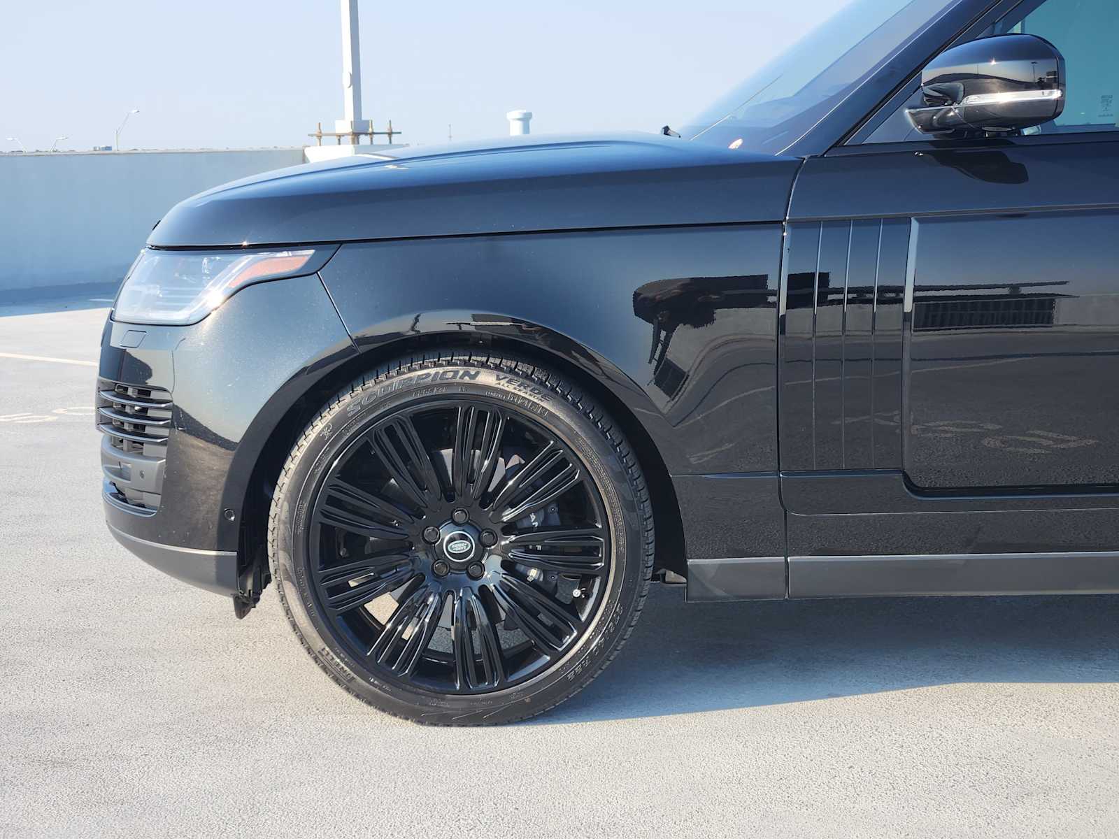 2022 Land Rover Range Rover P525 HSE HSE Westminster Edition photo 9