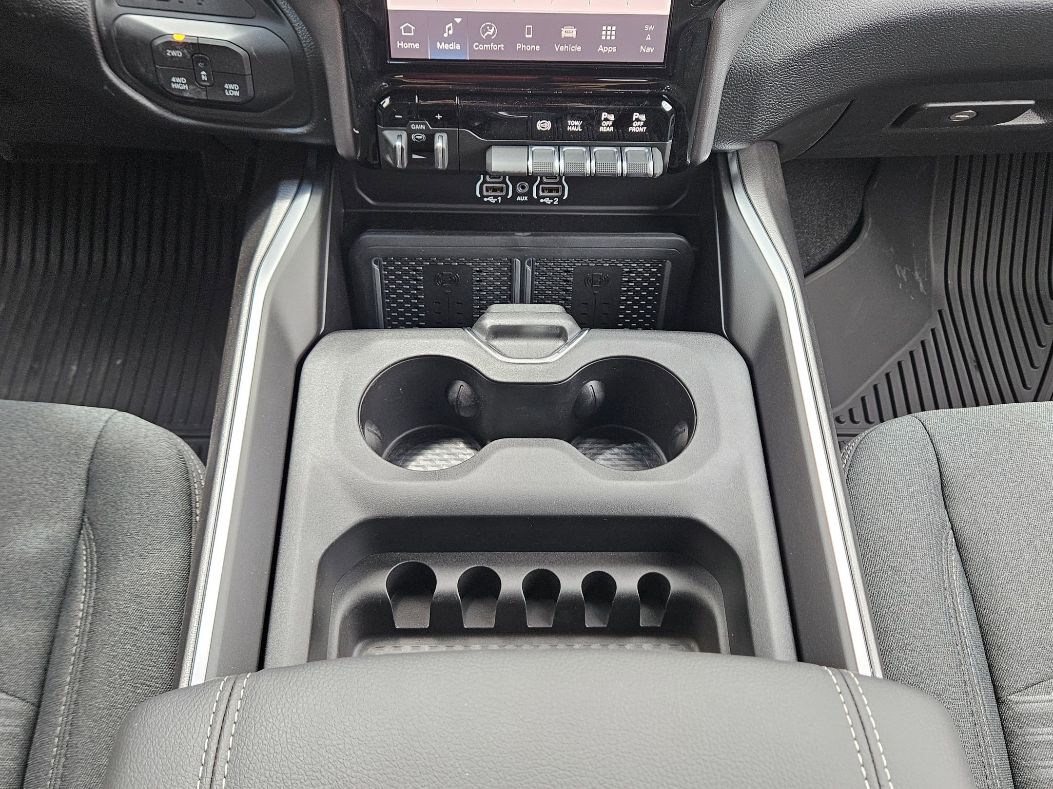 2026 Ram 2500 Big Horn photo 10