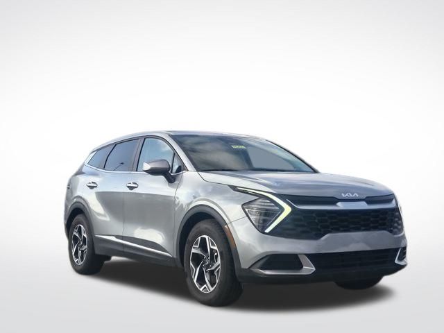 2024 Kia Sportage LX's photo