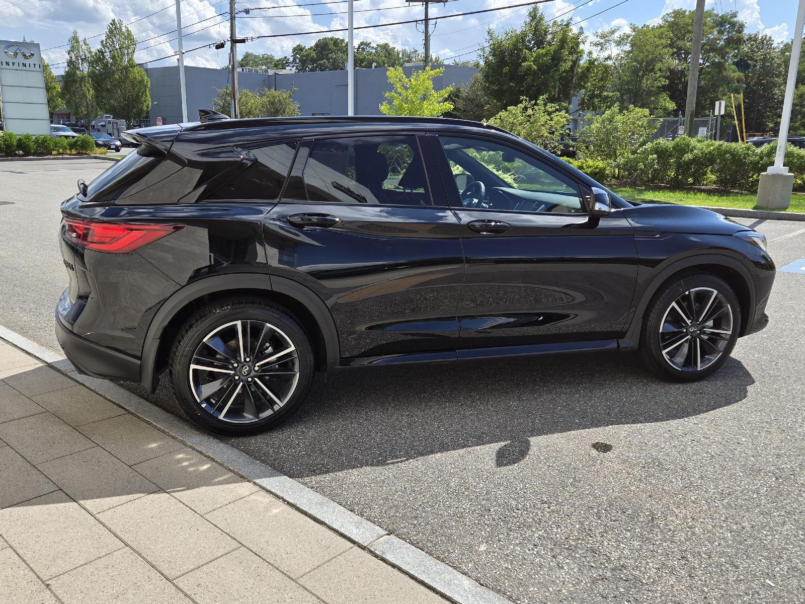 2025 Infiniti QX50 SPORT photo 7