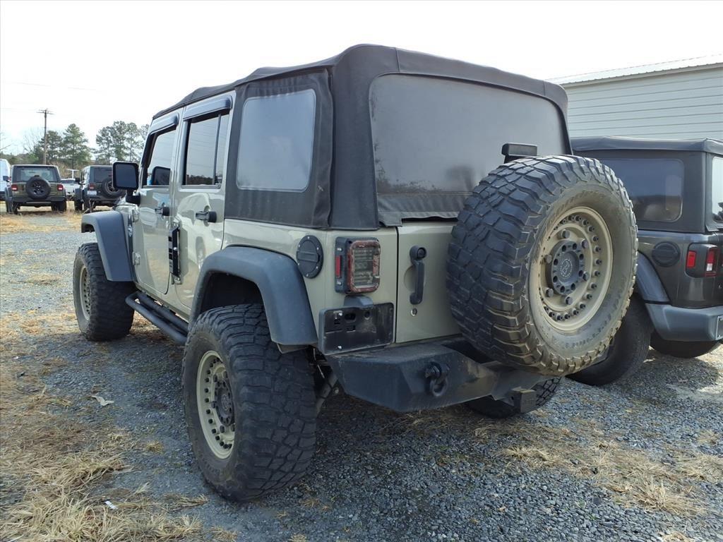 2017 Jeep Wrangler Unlimited Sport photo 4