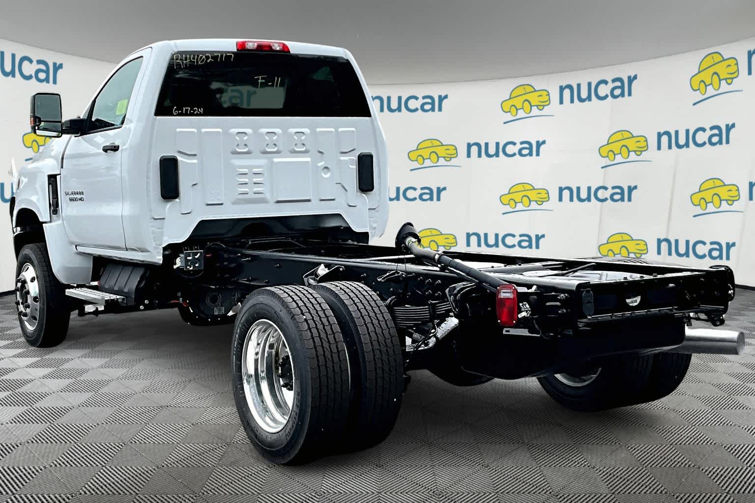 2024 Chevrolet Silverado 5500HD Work Truck photo 4
