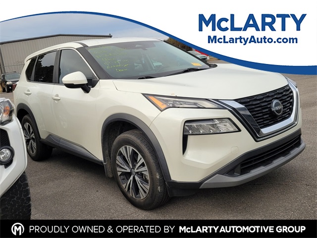 2023 Nissan Rogue SV's photo