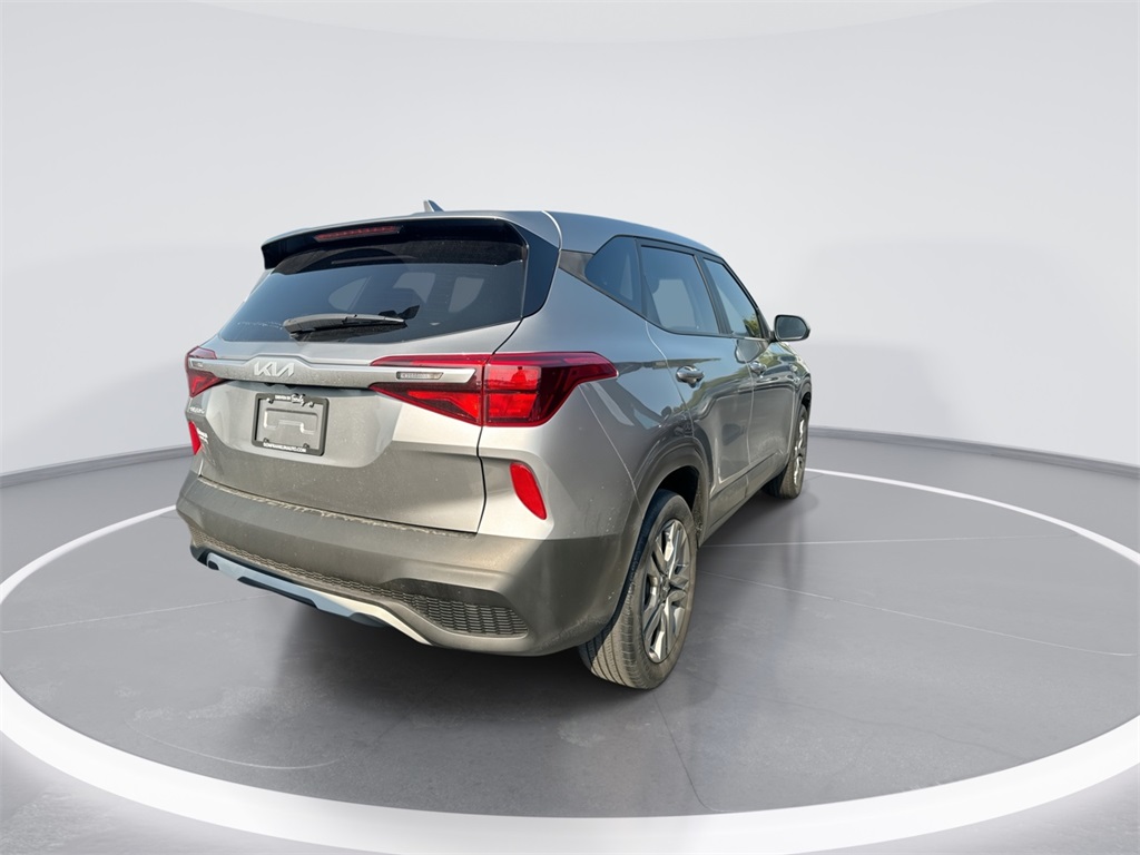 2022 Kia Seltos LX photo 8