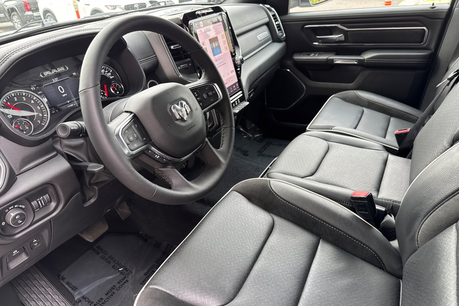 2025 Ram 1500 Laramie photo 10