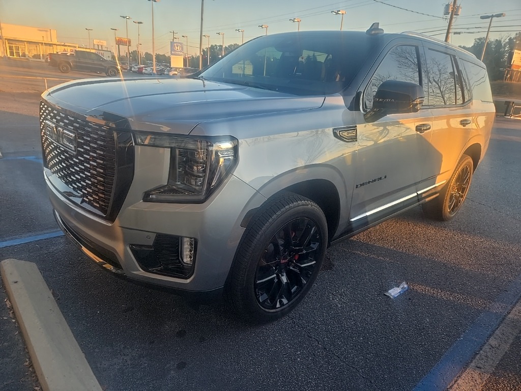 2024 GMC Yukon Denali's photo
