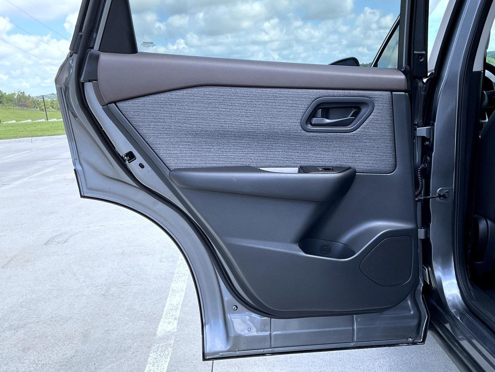 2023 Nissan Rogue S photo 21