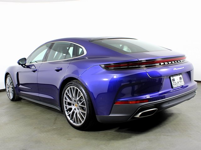 2024 Porsche Panamera 4 photo 3