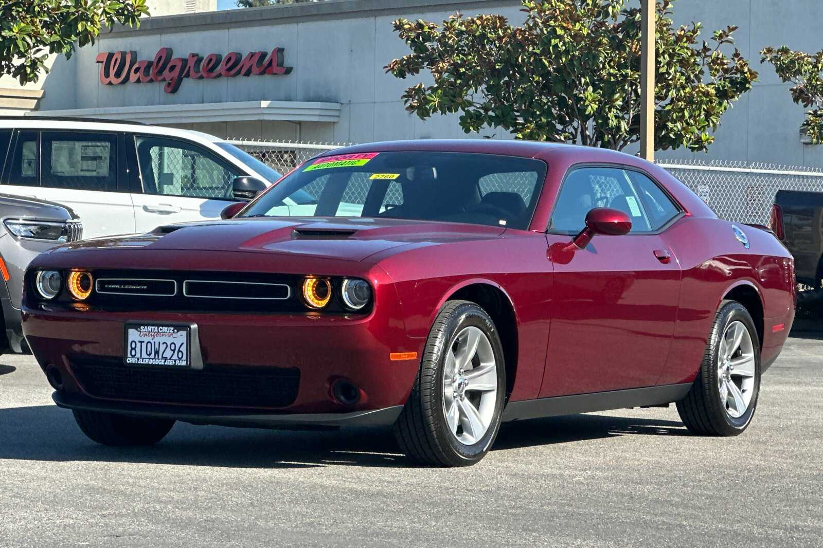 2019 Dodge Challenger SXT photo 8