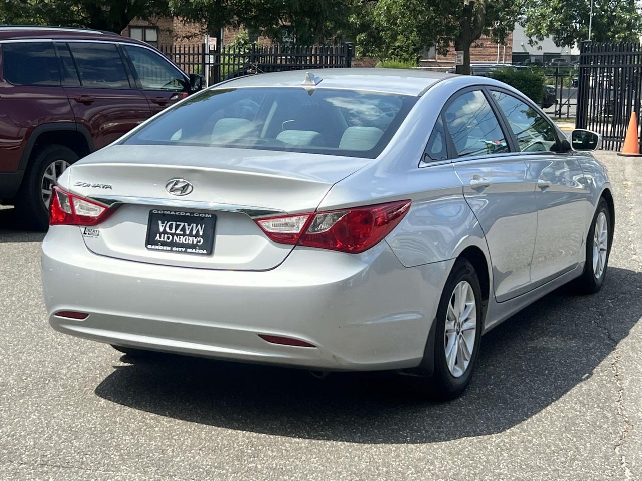 2013 Hyundai Sonata GLS photo 2