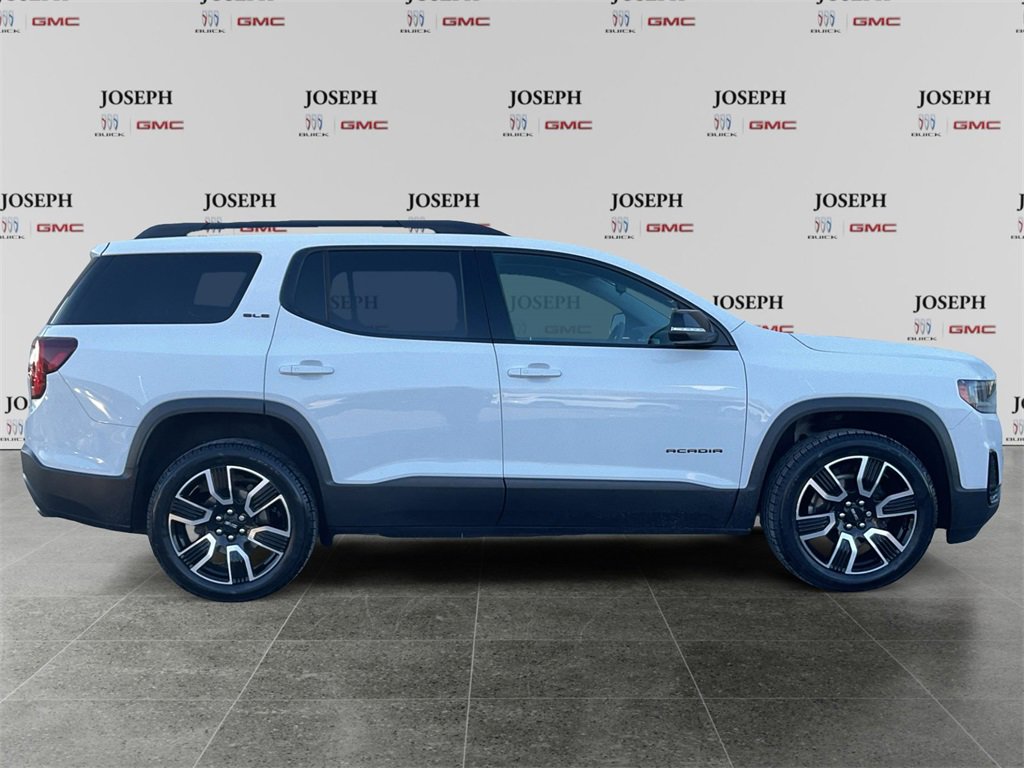 2021 GMC Acadia SLE's photo