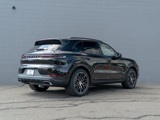 2026 Porsche Cayenne photo 7
