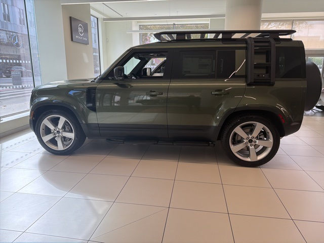 2026 Land Rover Defender 110 S photo 3