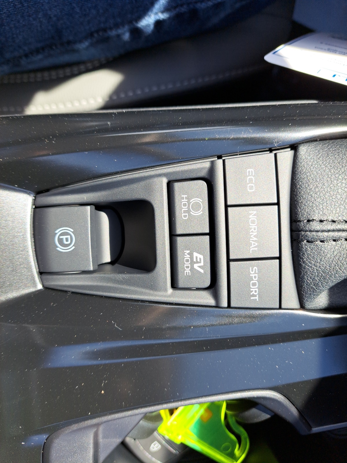2025 Toyota Camry SE photo 31