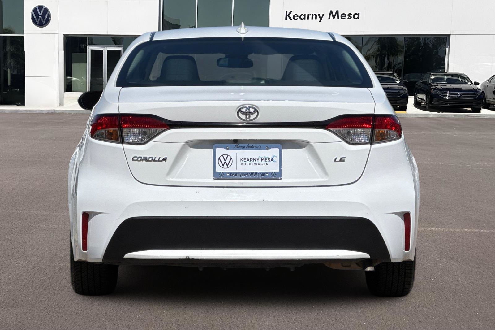 2022 Toyota Corolla LE photo 4