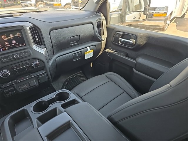 2025 Chevrolet Silverado 3500HD photo 20