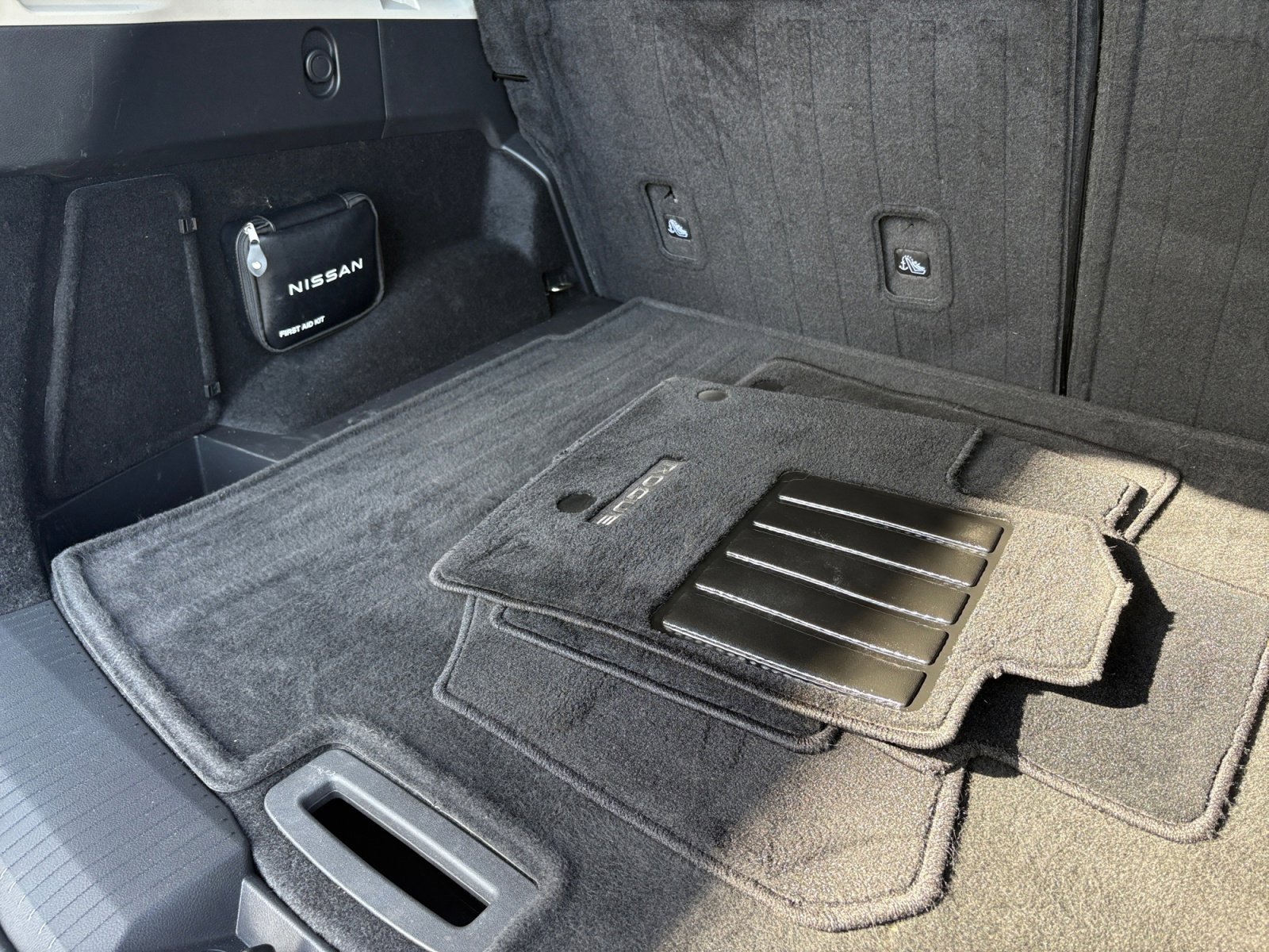 2021 Nissan Rogue SV photo 37