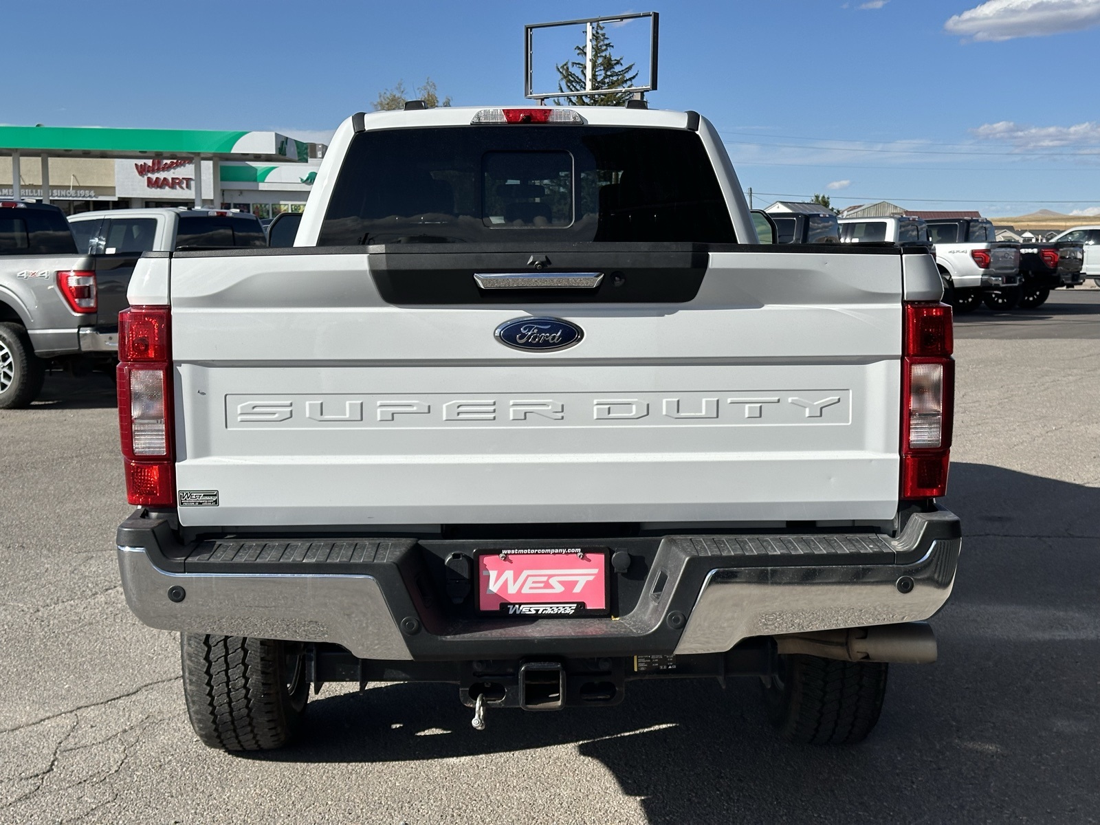 2022 Ford F-350 Lariat photo 4