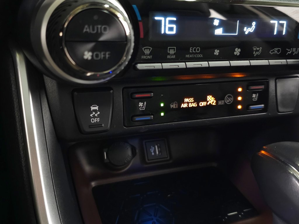 2024 TOYOTA RAV4 - Image 32