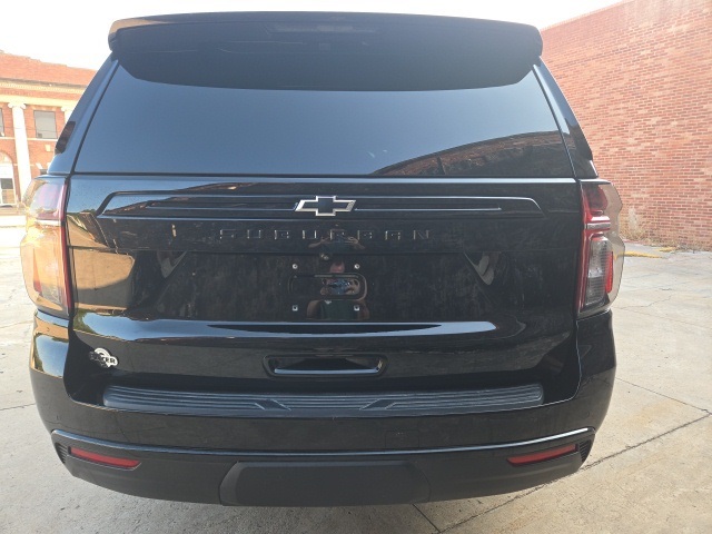 2023 Chevrolet Suburban Z71 photo 6