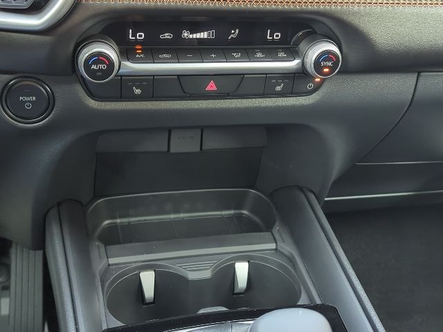 2025 Mazda CX-50 Premium photo 18
