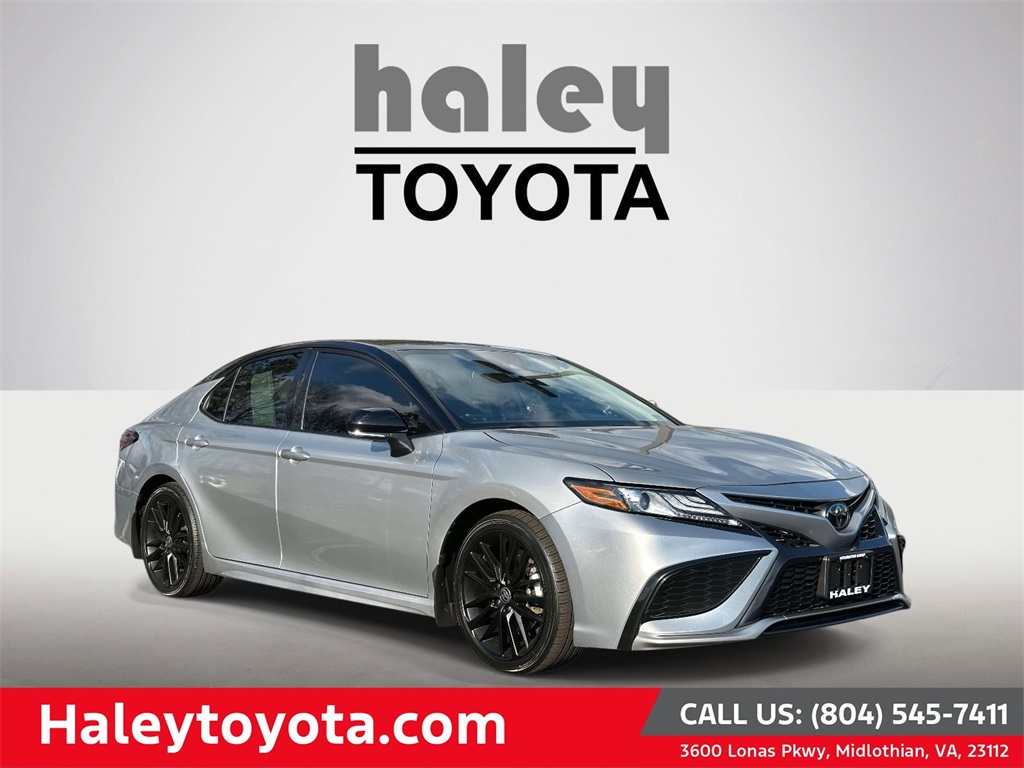 2023 Toyota Camry XSE's photo