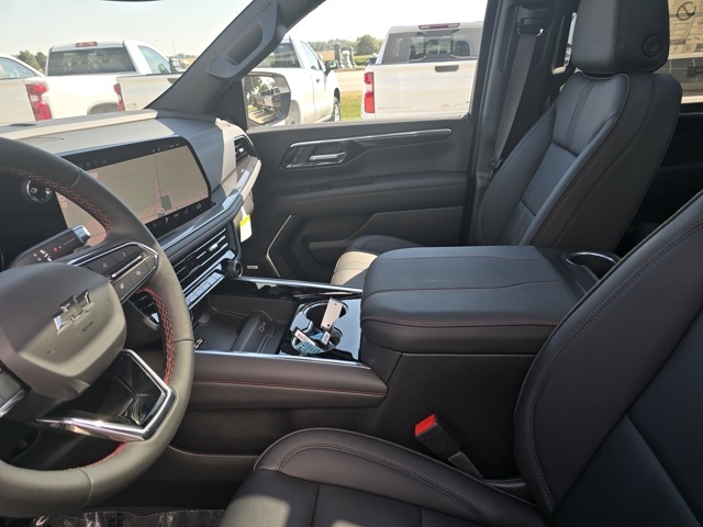 2025 Chevrolet Suburban RST photo 23