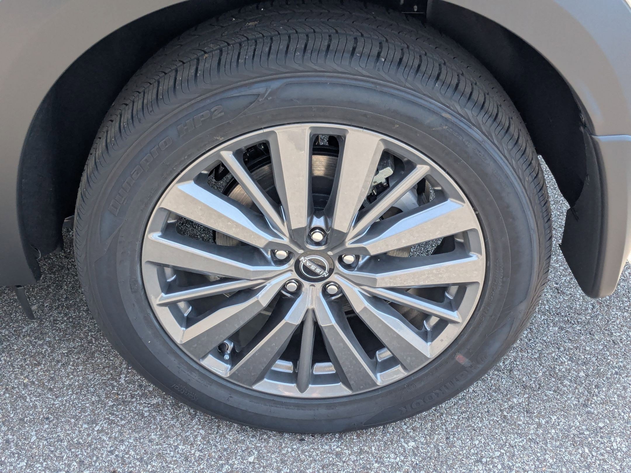 2025 Nissan Pathfinder SL photo 9