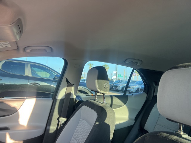 2018 Chevrolet Equinox LS photo 9