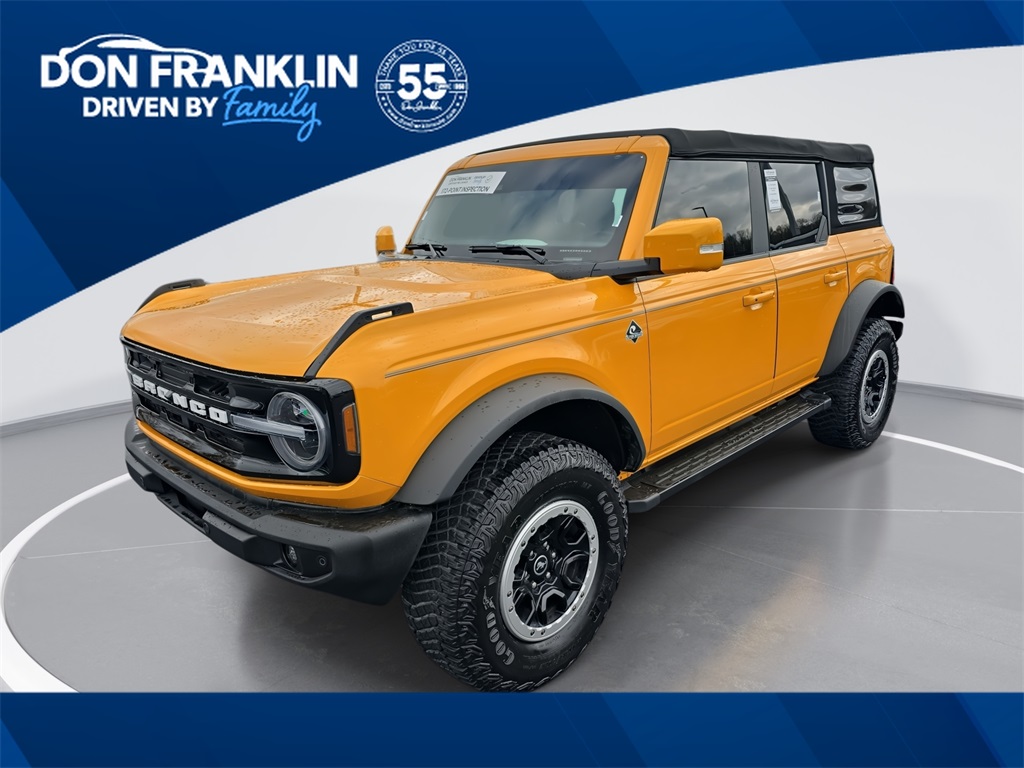 2022 Ford Bronco 4-Door Outer Banks's photo