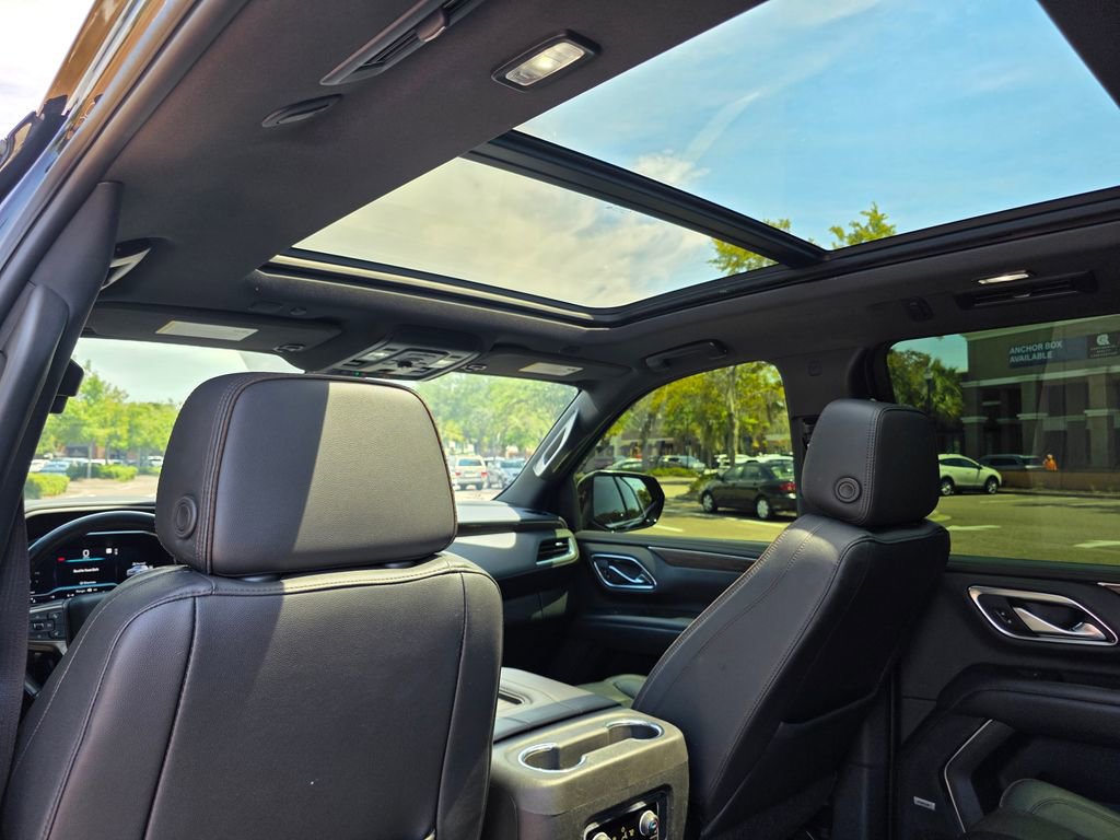 2022 Chevrolet Suburban High Country photo 24