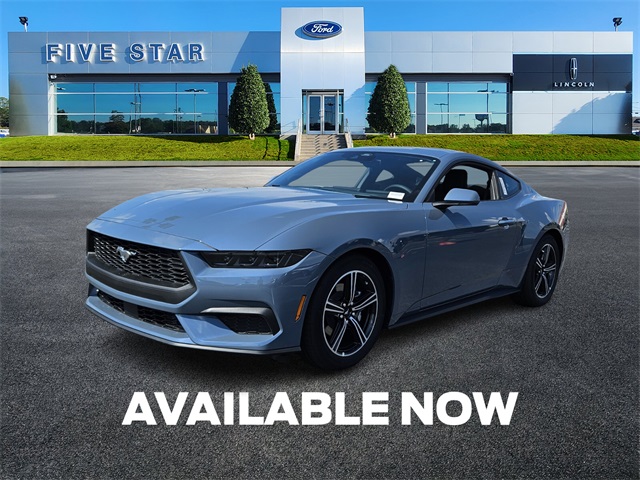 2025 Ford Mustang EcoBoost photo 3