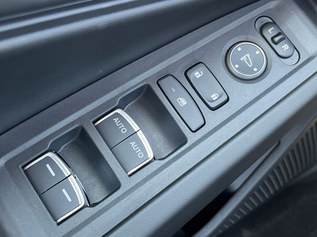 2025 Honda Accord Hybrid EX-L photo 18