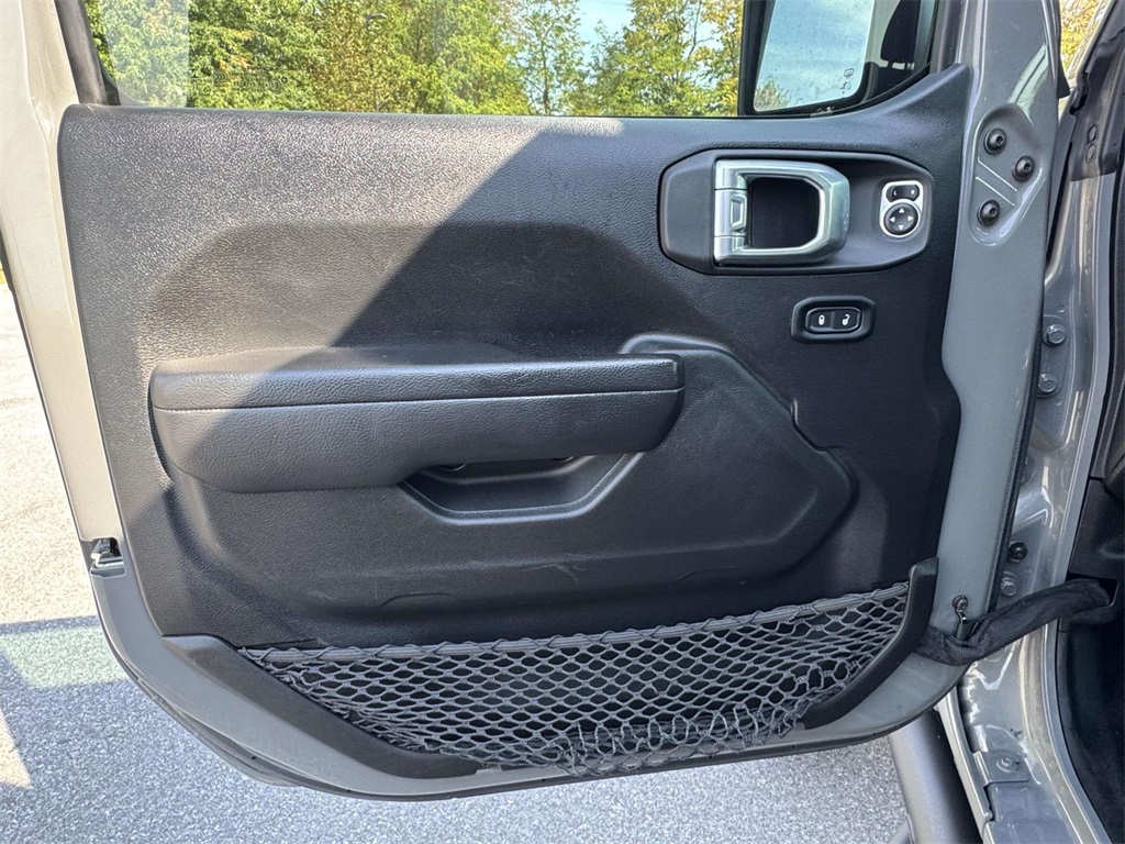 2023 Jeep Gladiator Sport S photo 26
