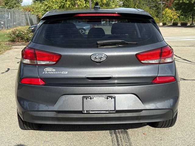 2019 Hyundai Elantra GT Base photo 4